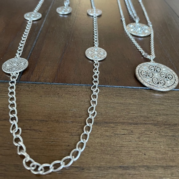 Premier Design Stunning Layer Necklace - Picture 4 of 9